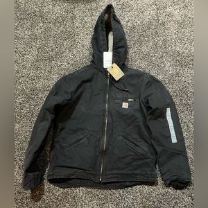 Carhartt jacket NWT, sherpa lined. Size small.